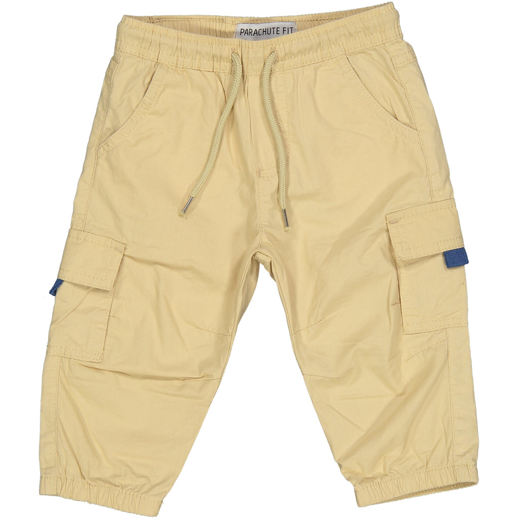 PANTALONE CON TASCONI